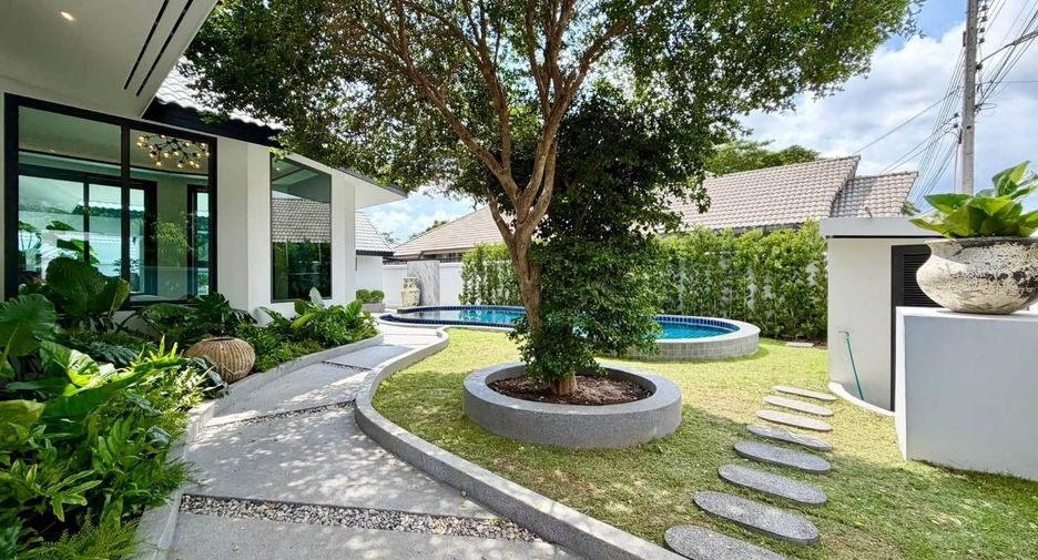 For rent 3 bedrooms villa in Bang Lamung, Chonburi