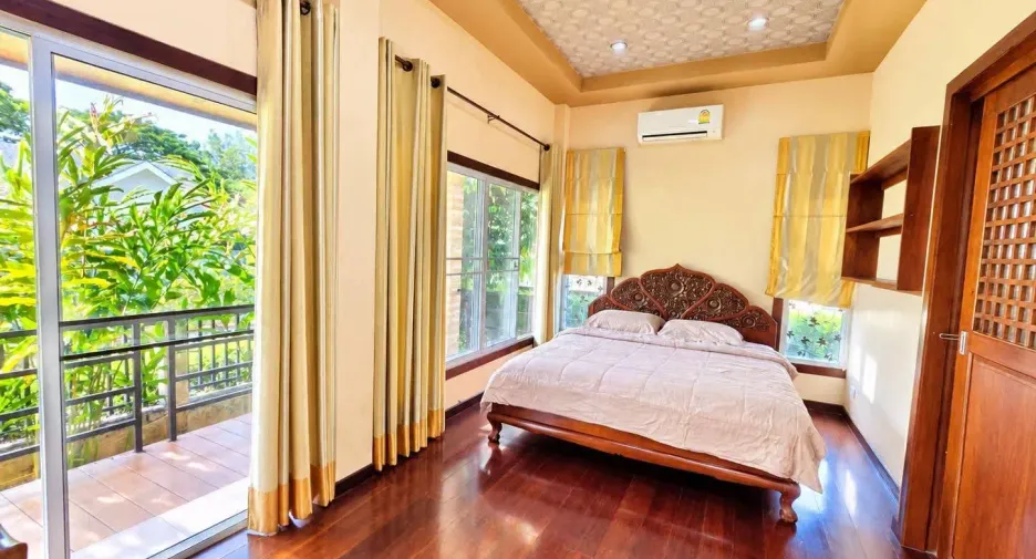 Haus zur Miete mit 4 Zimmer in Mueang Chiang Mai, Chiang Mai