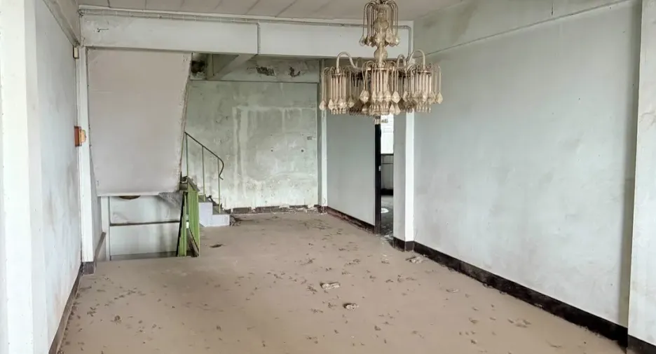 Продажа и аренда 6 спальни торговое помещение в Mueang Samut Sakhon, Самутсакхон