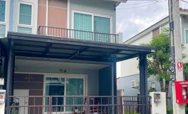 Casa adosada en venta y en alquiler de 3 habitaciones en Bang Bua Thong, Nonthaburi