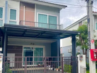 Casa adosada en venta y en alquiler de 3 habitaciones en Bang Bua Thong, Nonthaburi