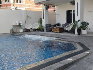出售 和 出租 5 卧室 别墅 在 Bang Lamung, Chon Buri