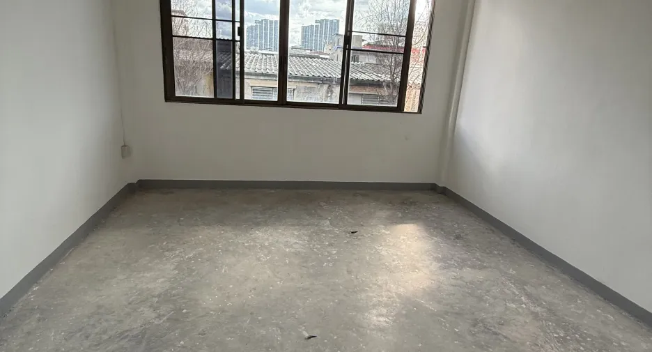 For rent 12 bedrooms retail Space in Bang Kapi, Bangkok