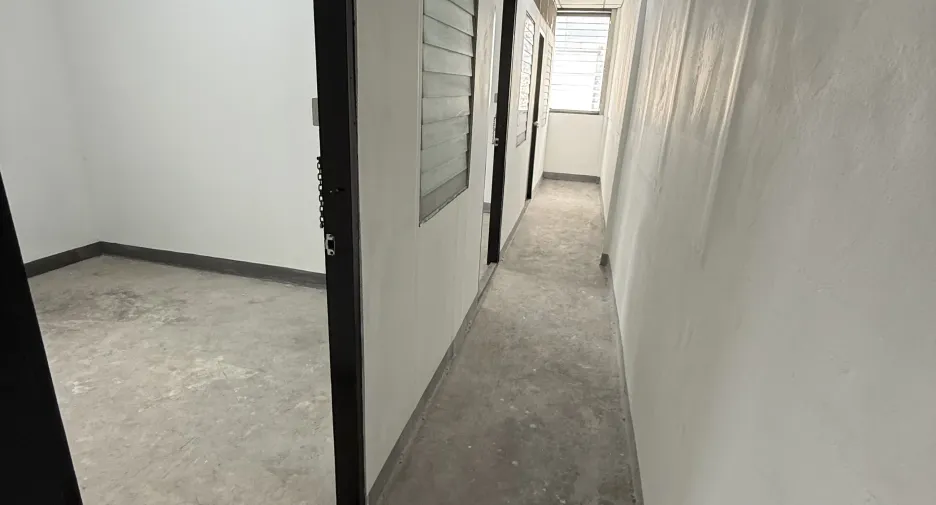 For rent 12 bedrooms retail Space in Bang Kapi, Bangkok