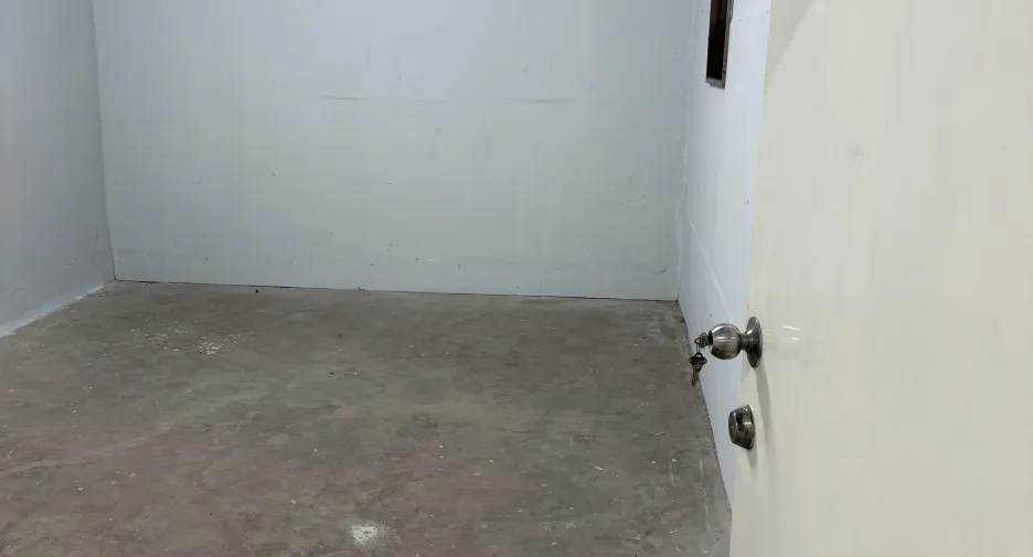 For rent 12 bedrooms retail Space in Bang Kapi, Bangkok