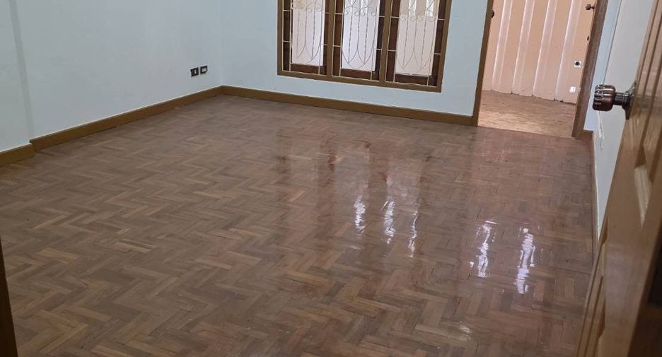For rent 1 bed retail Space in Mueang Chiang Mai, Chiang Mai