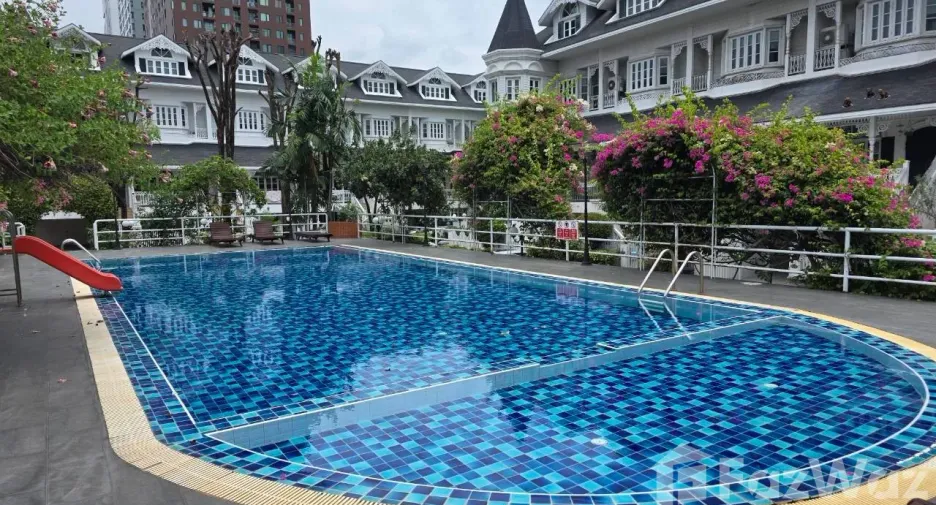 Аренда 5 спальни дом в Mueang Samut Prakan, Самутпракан