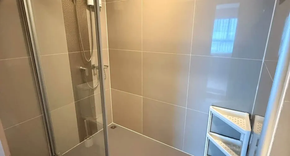 Wohnung zur Miete mit 1 Zimmer in Huai Khwang, Bangkok