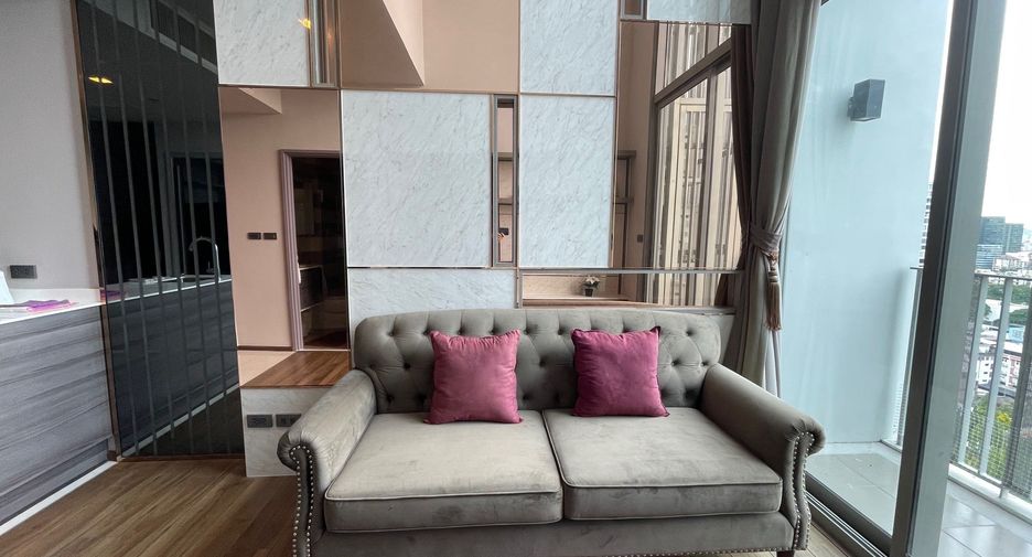 Condo en alquiler de 2 habitaciones en Watthana, Bangkok