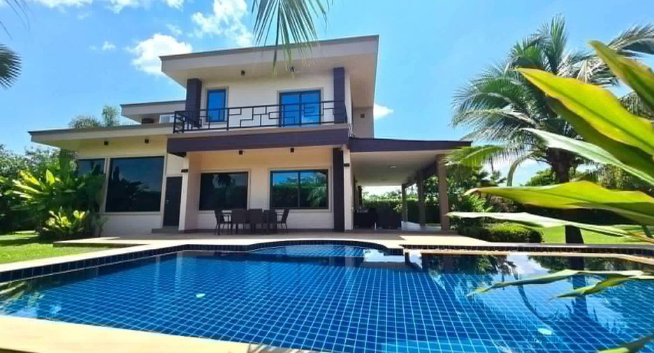 Casa en alquiler de 4 habitaciones en San Sai, Chiang Mai