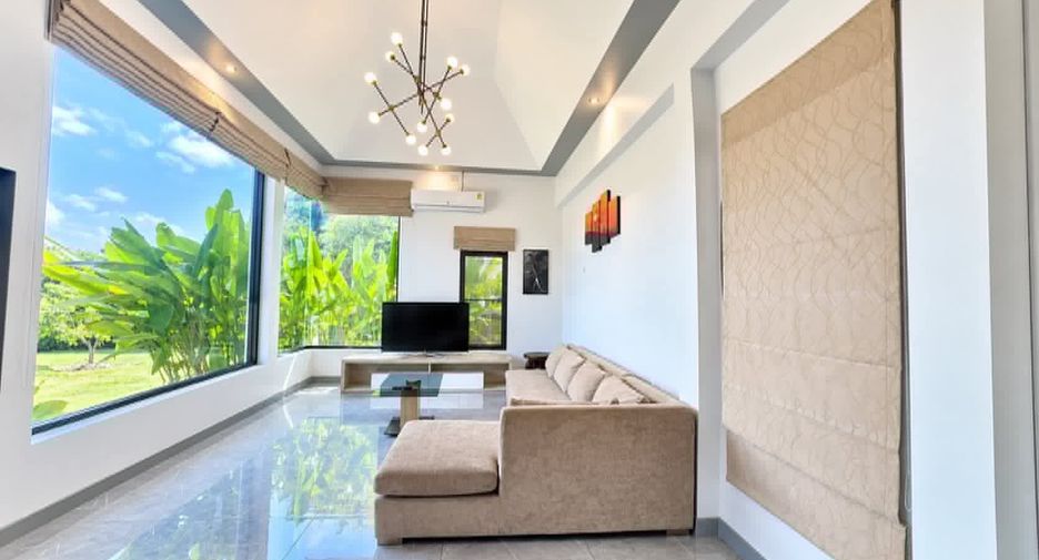 Casa en alquiler de 4 habitaciones en San Sai, Chiang Mai