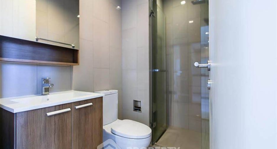 For sale 2 bedrooms condo in Watthana, Bangkok