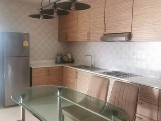 Condo en alquiler de 2 habitaciones en Watthana, Bangkok