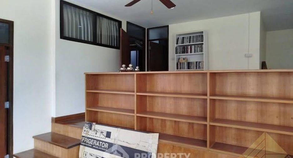 For sale 3 bedrooms condo in Jomtien, Pattaya