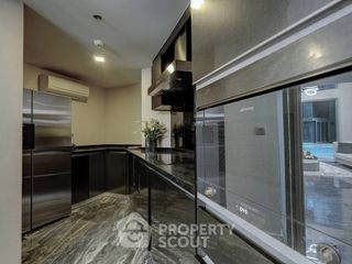 Condo en alquiler de 3 habitaciones en Watthana, Bangkok