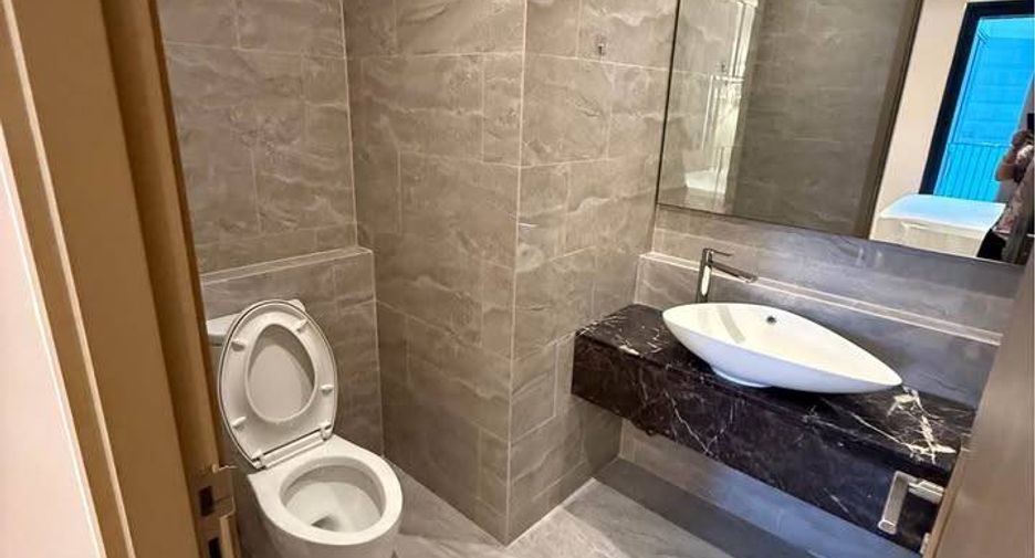 Wohnung zur Miete mit 1 Zimmer in Huai Khwang, Bangkok