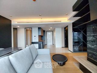 Condo en alquiler de 3 habitaciones en Watthana, Bangkok