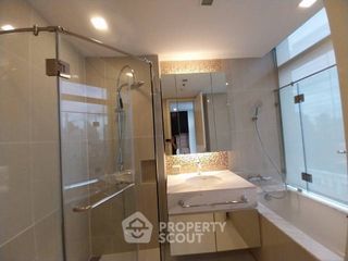 Condo en alquiler de 3 habitaciones en Watthana, Bangkok
