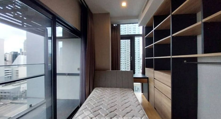 Condo en alquiler de 3 habitaciones en Watthana, Bangkok