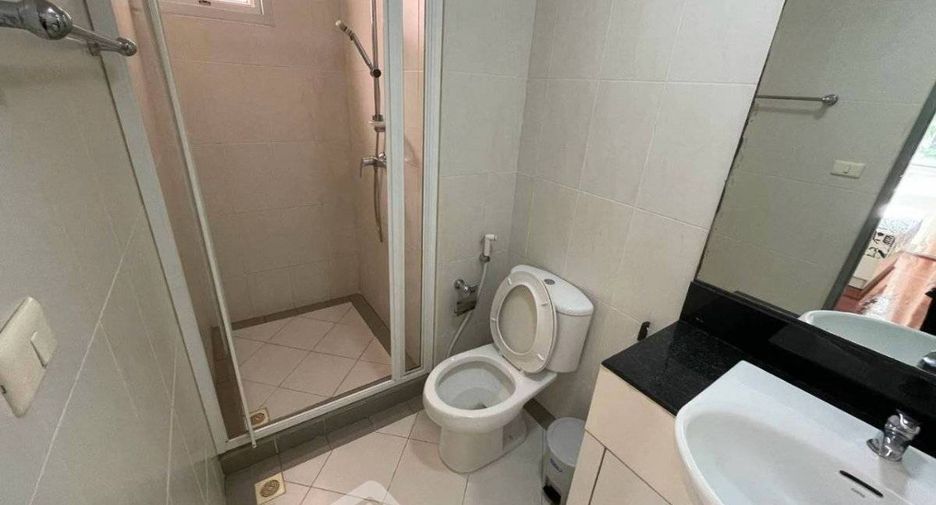 Condo en alquiler de 1 habitaciones en Watthana, Bangkok