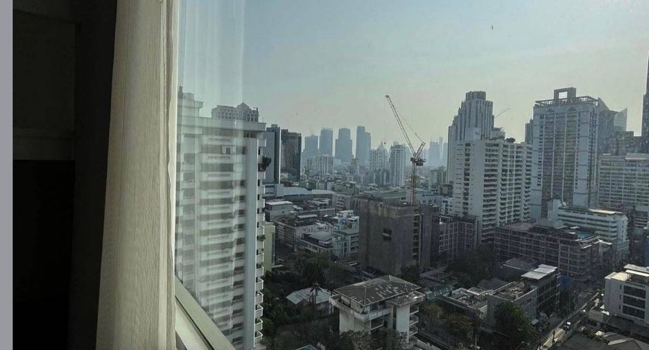 Condo en alquiler de 3 habitaciones en Watthana, Bangkok
