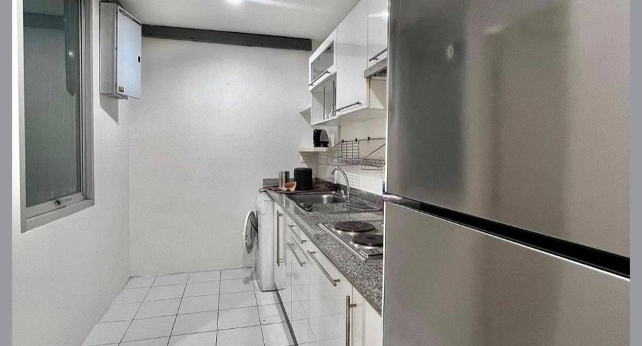 Condo en alquiler de 3 habitaciones en Watthana, Bangkok