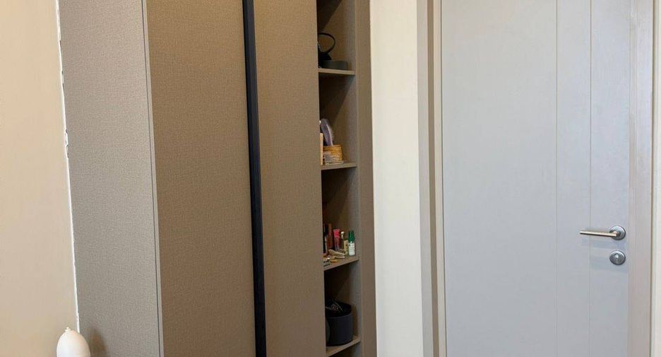 À vendre 1 chambre condo à Khlong Toei, Bangkok