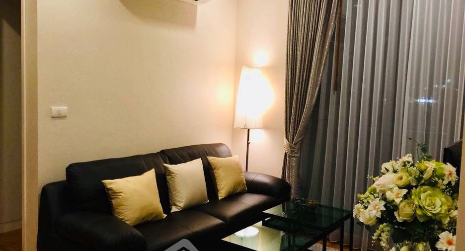 Condo en alquiler de 2 habitaciones en Phra Khanong, Bangkok