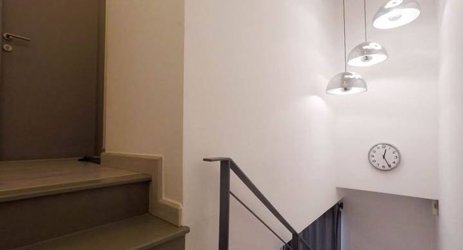 Condo en alquiler de 1 habitaciones en Phra Khanong, Bangkok