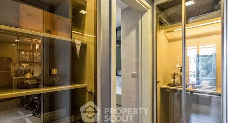 For sale 1 Beds condo in Huai Khwang, Bangkok