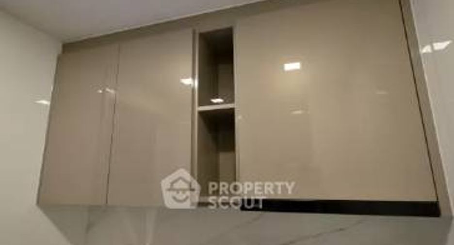 For sale 1 Beds condo in Huai Khwang, Bangkok