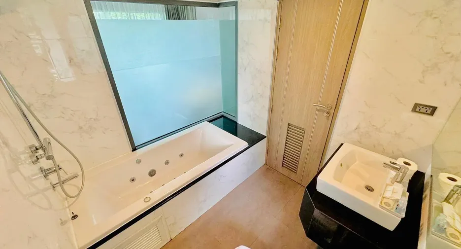 Condo en venta de 2 habitaciones en Bang Lamung, Chonburi