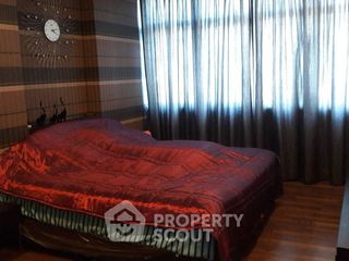Продажа 2 спальни кондо в Ратчатхещи, Бангкок
