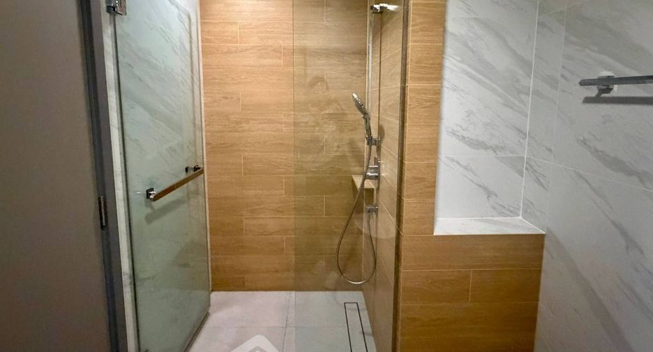 For rent そして for sale 2 ベッドルーム condo in Watthana, Bangkok