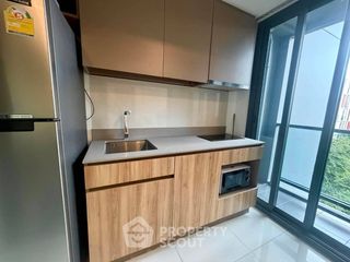 Condo en alquiler y en venta de 2 habitaciones en Watthana, Bangkok