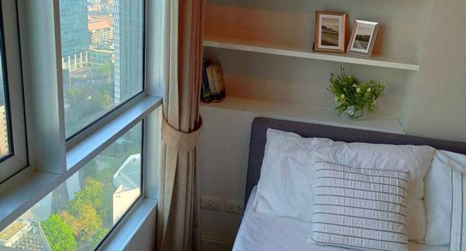 À vendre 2 chambres condo à Huai Khwang, Bangkok