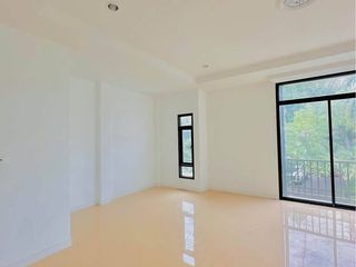 出售 4 卧室 独立屋 在 Mueang Chon Buri, Chon Buri