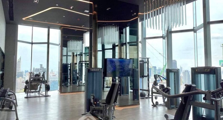 For sale 1 Beds condo in Huai Khwang, Bangkok