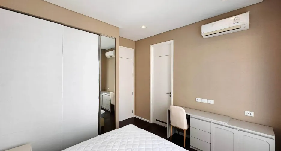 For rent 2 bedrooms condo in Chatuchak, Bangkok