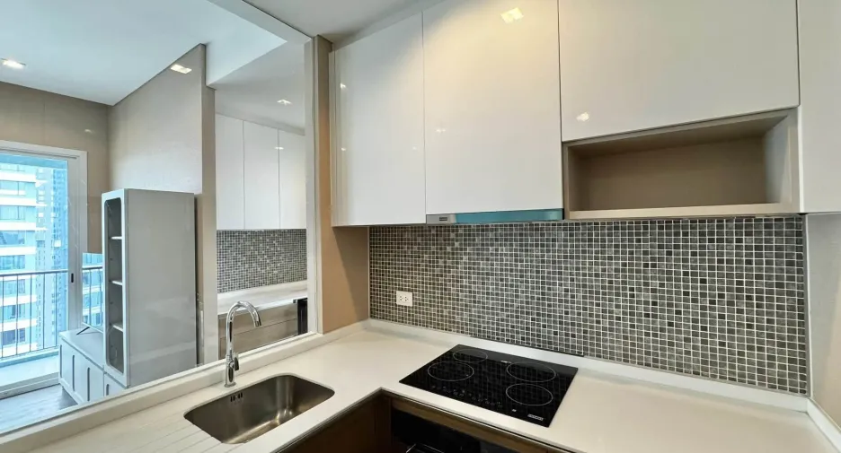 For rent 2 bedrooms condo in Chatuchak, Bangkok