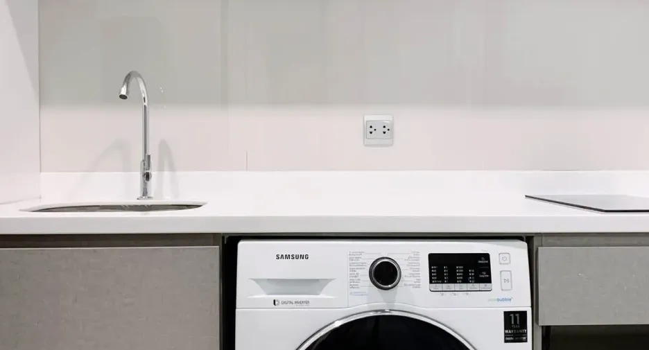 For rent 1 bed condo in Huai Khwang, Bangkok