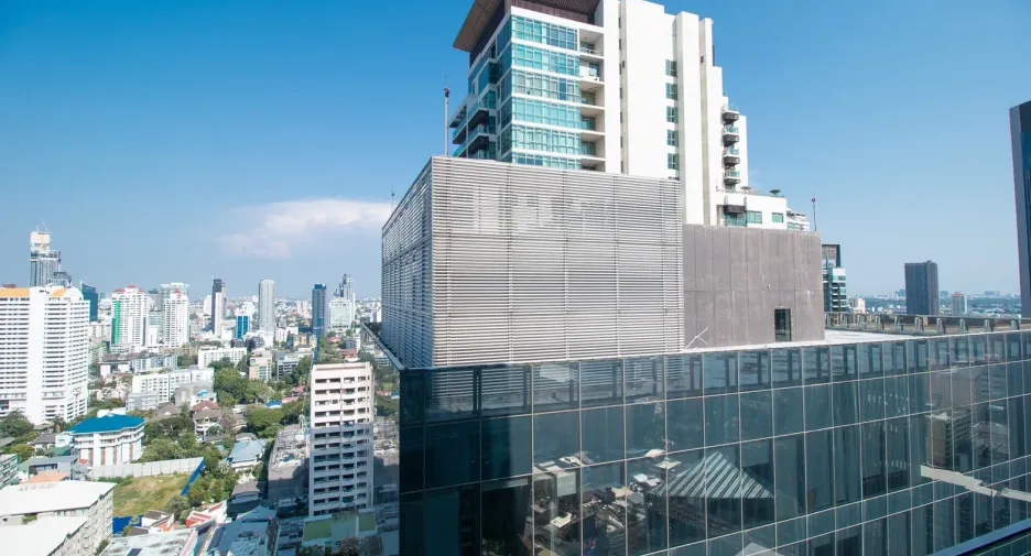 For rent 3 ベッドルーム condo in Khlong Toei, Bangkok