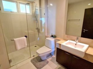 Apartamento en alquiler de 2 habitaciones en Watthana, Bangkok