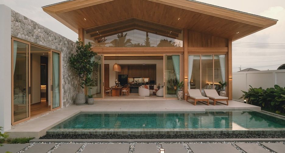For sale 4 bedrooms villa in Mueang Krabi, Krabi
