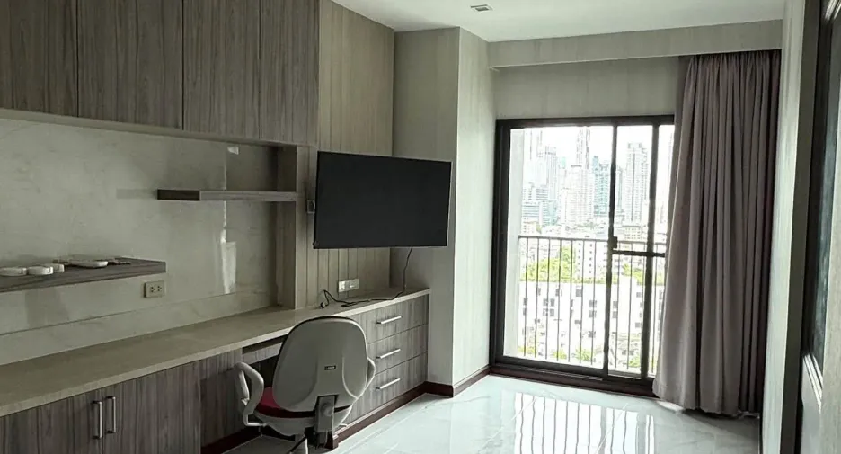 For rent 1 Beds condo in Khlong Toei, Bangkok