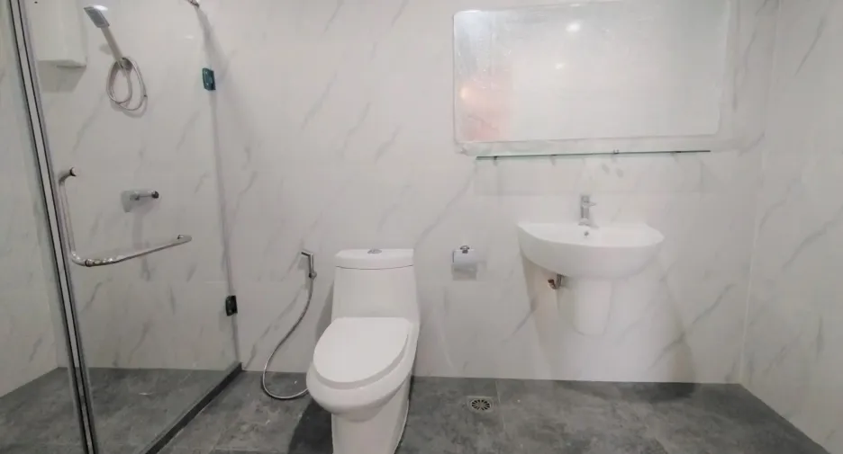 Wohnung zur Miete mit 2 Zimmer in Watthana, Bangkok