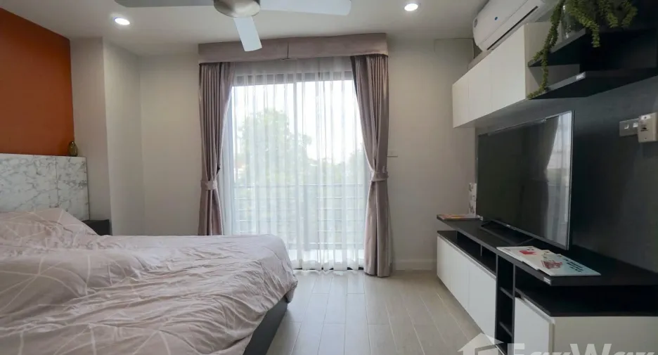 Haus zum Kauf mit 3 Zimmer in Bang Na, Bangkok