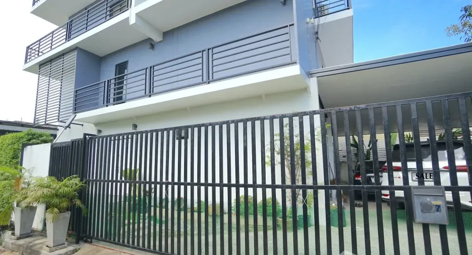 Haus zum Kauf mit 3 Zimmer in Bang Na, Bangkok