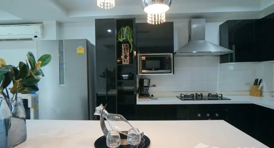 Haus zum Kauf mit 3 Zimmer in Bang Na, Bangkok