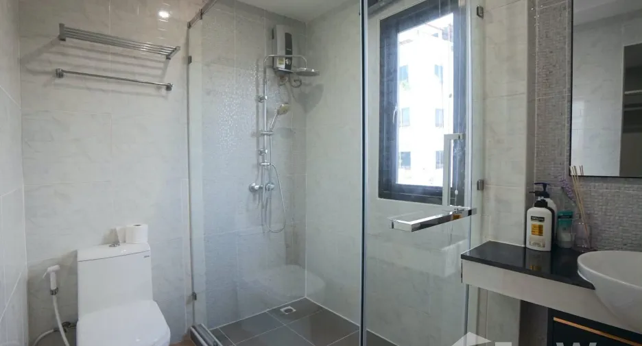 Haus zum Kauf mit 3 Zimmer in Bang Na, Bangkok